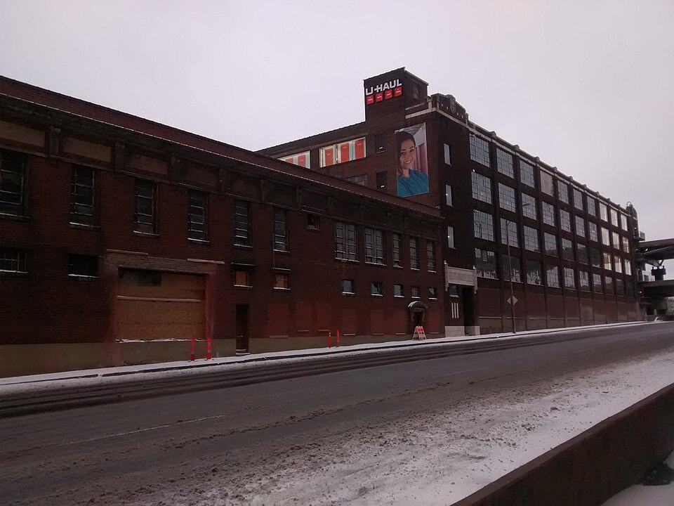 Photograph of Endicott-Johnson Shoe Distribution Plant