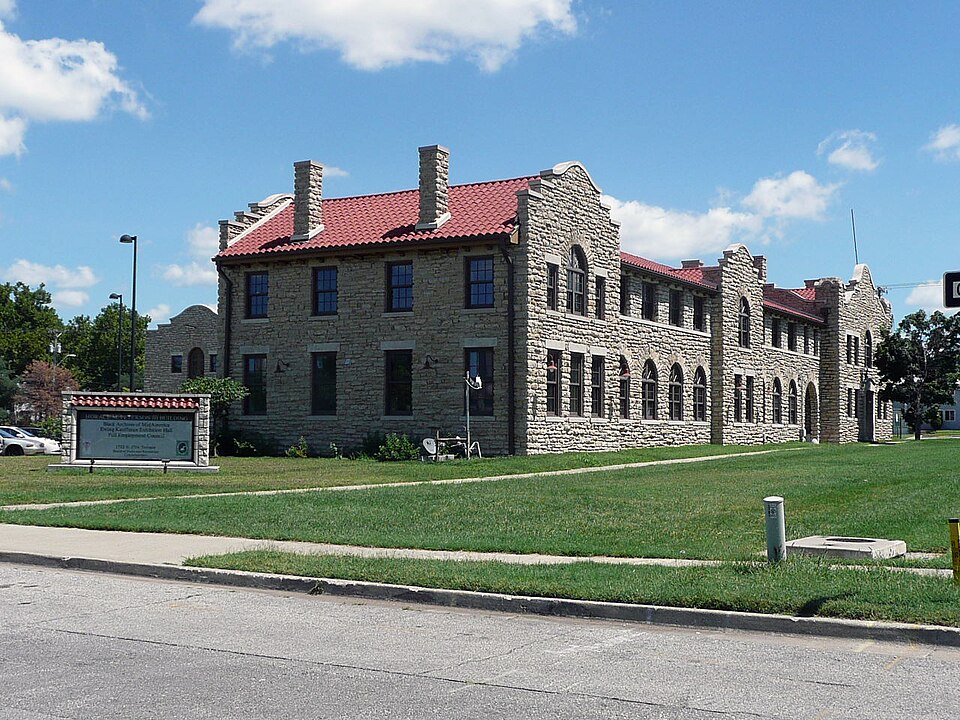 Photograph of Parade Park Maintenance Building