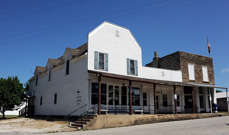 Photograph of Lentz-Carter Merchandise Store