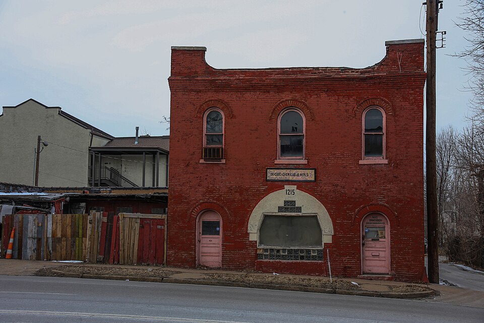 Photograph of Du-Good Chemical Laboratory Building