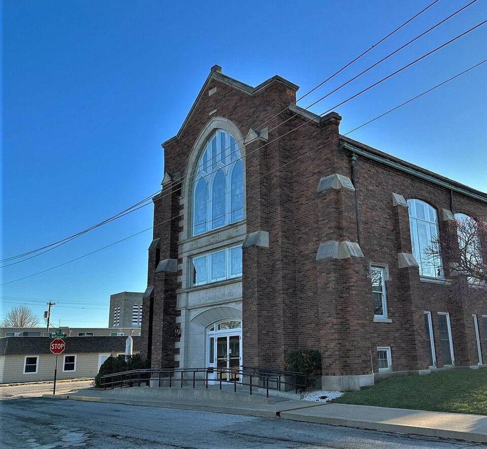 Photograph of First Presbyterian Church