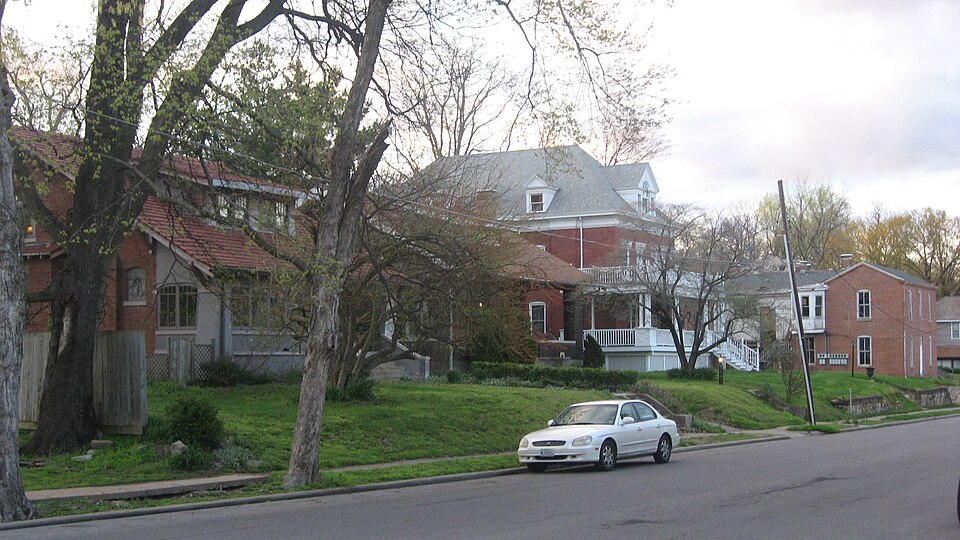 Photograph of Courthouse-Seminary Neighborhood Historic District
