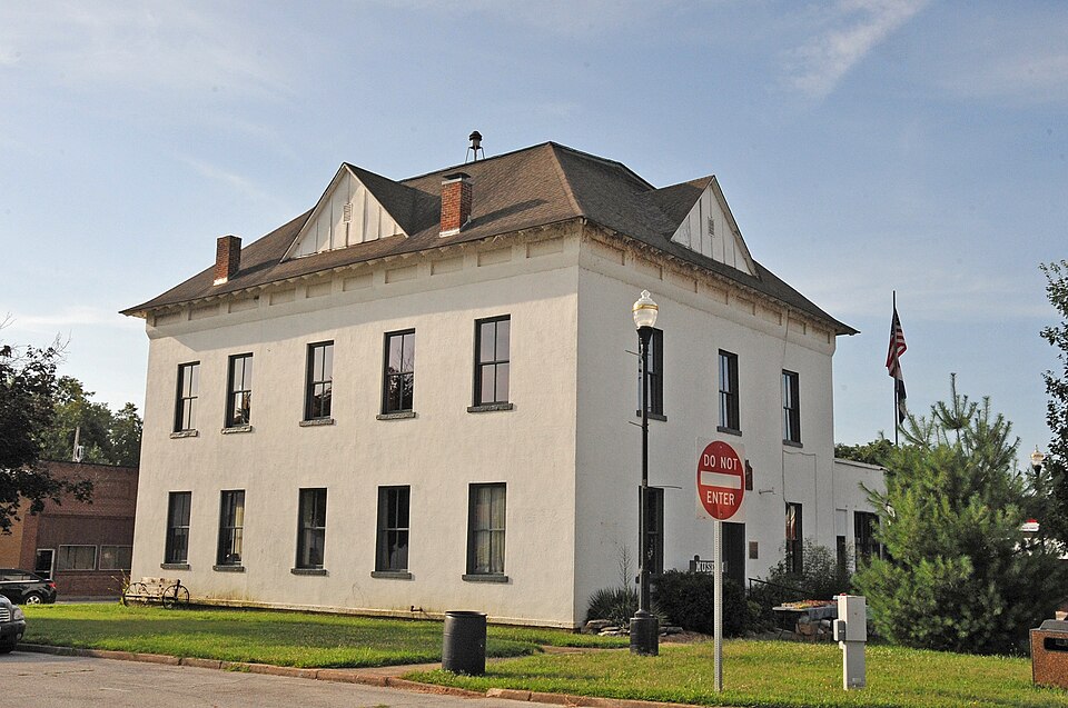 Photograph of Old McDonald County Courthouse