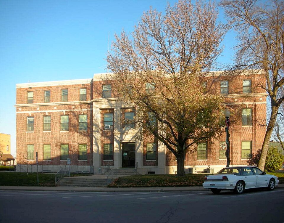 Photograph of Audrain County Courthouse