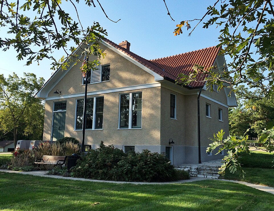 Photograph of Pond School