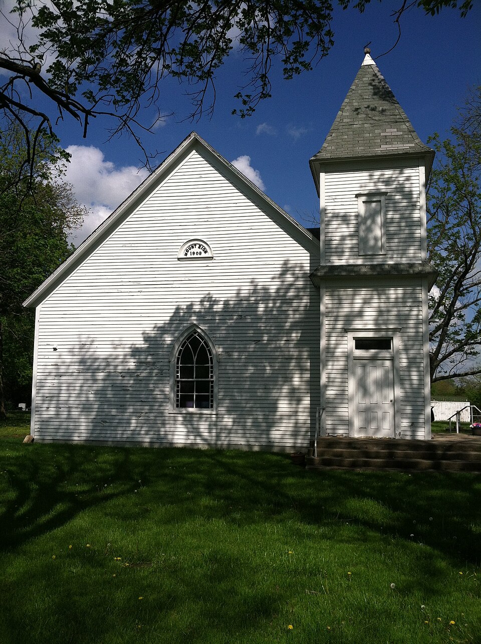 Photograph of Mount Zion Church and Cemetery