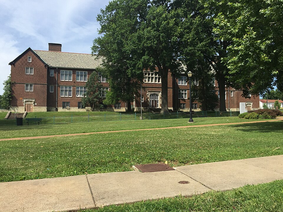 Photograph of Walnut Park School