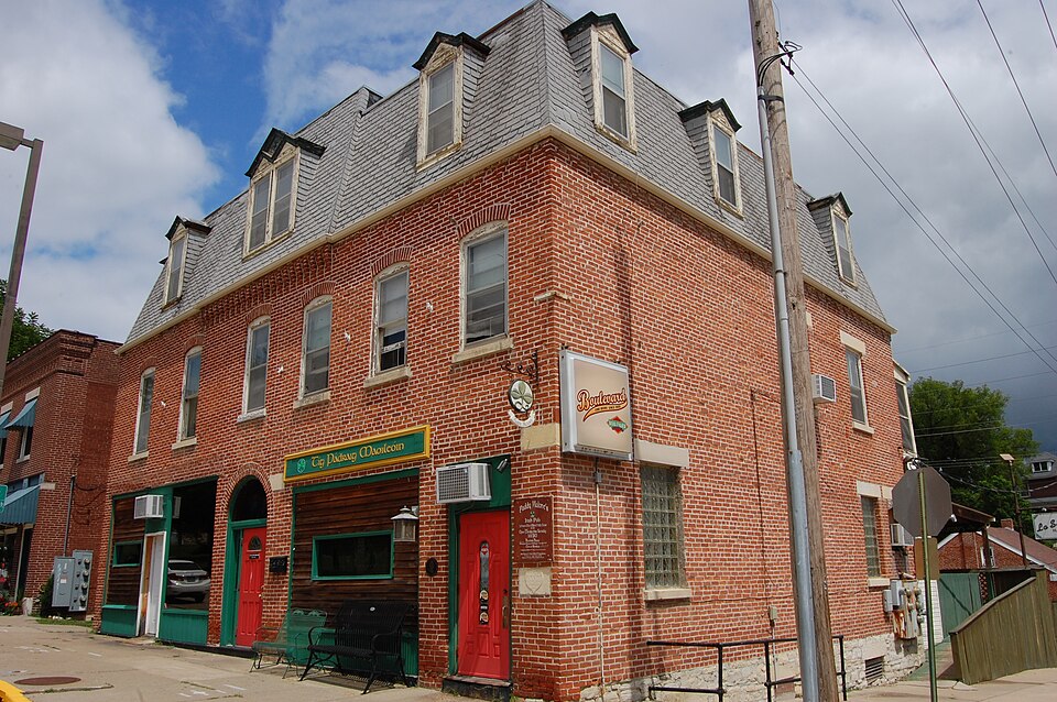 Photograph of West End Saloon