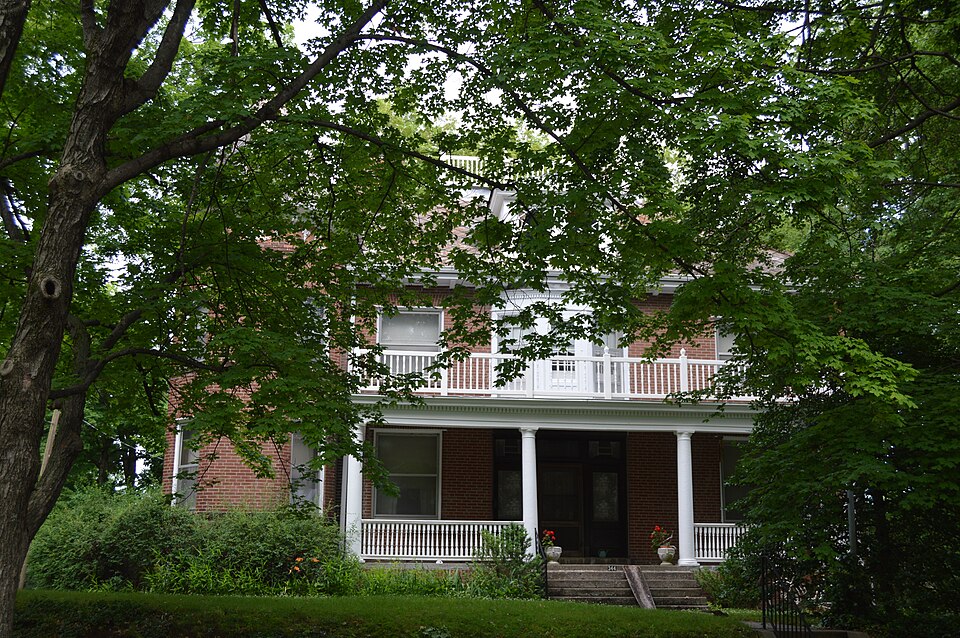 Photograph of J. Maple and Grace Senne Wilson House