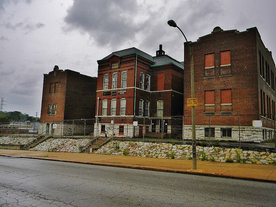 Photograph of Gratiot School