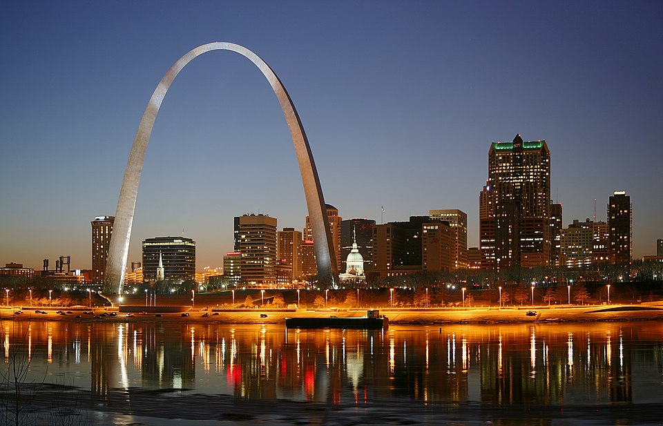 Photograph of Gateway Arch National Park