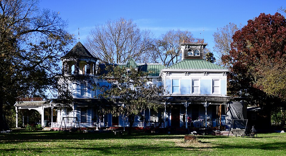 Photograph of Redding-Hill House