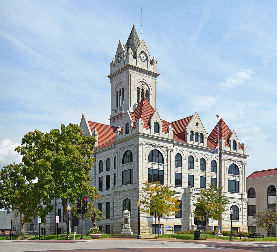 Photograph of Cole County Courthouse and Jail-Sheriff's House