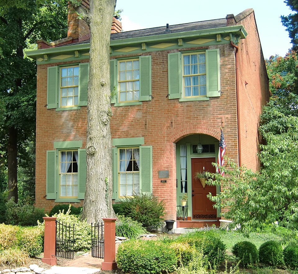 Photograph of Archambault House