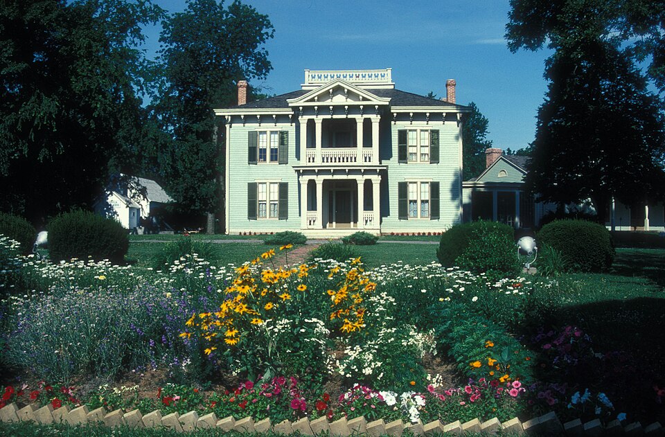 Photograph of Ross House