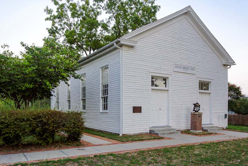 Photograph of Antioch Christian Church