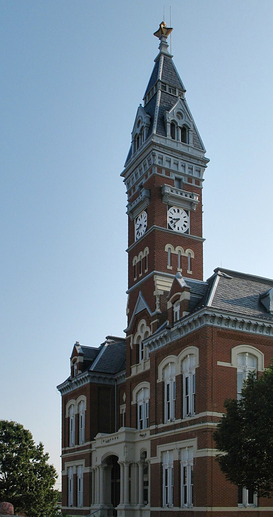 Photograph of Nodaway County Courthouse