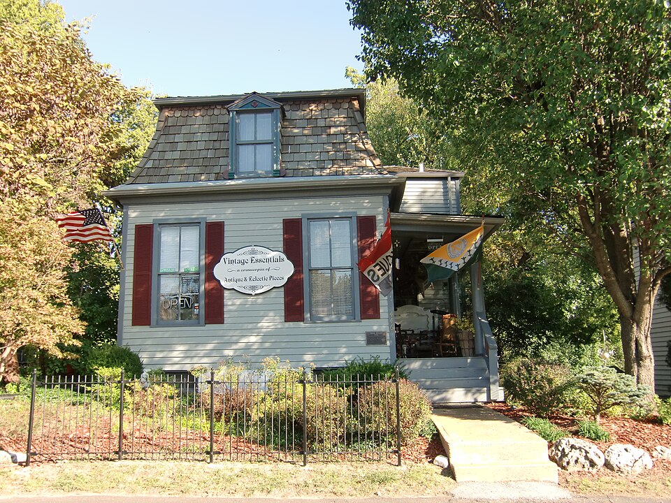 Photograph of Reeb House