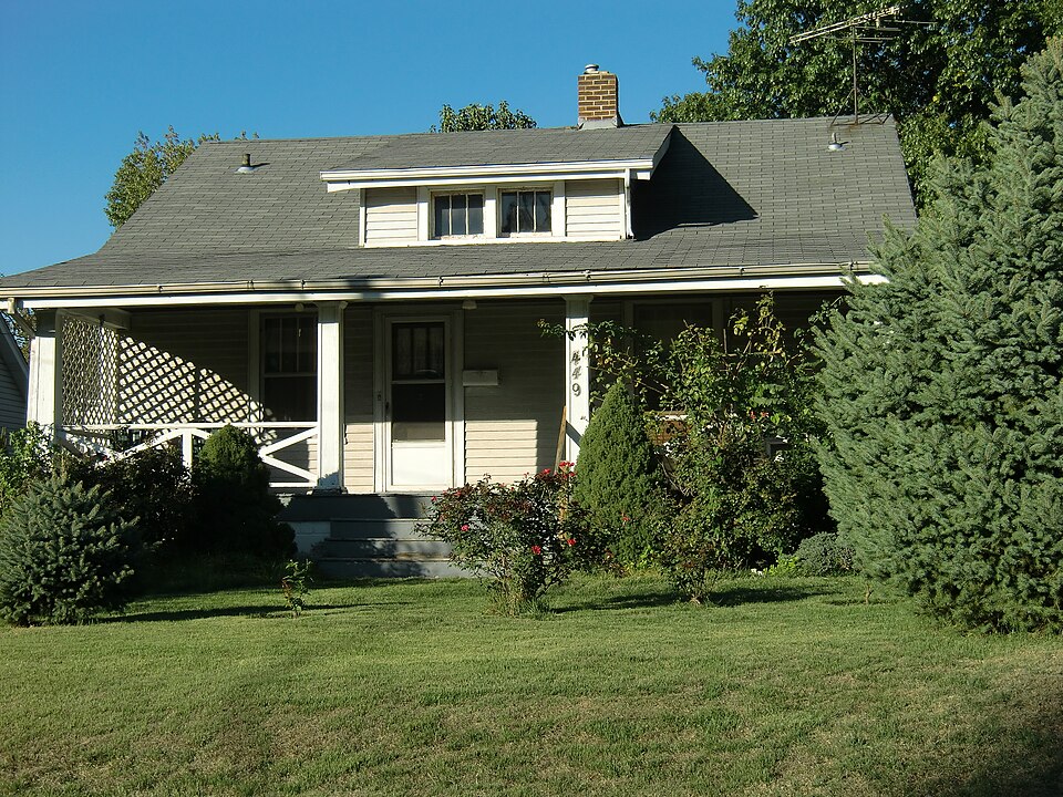 Photograph of Marvin Tebeau House