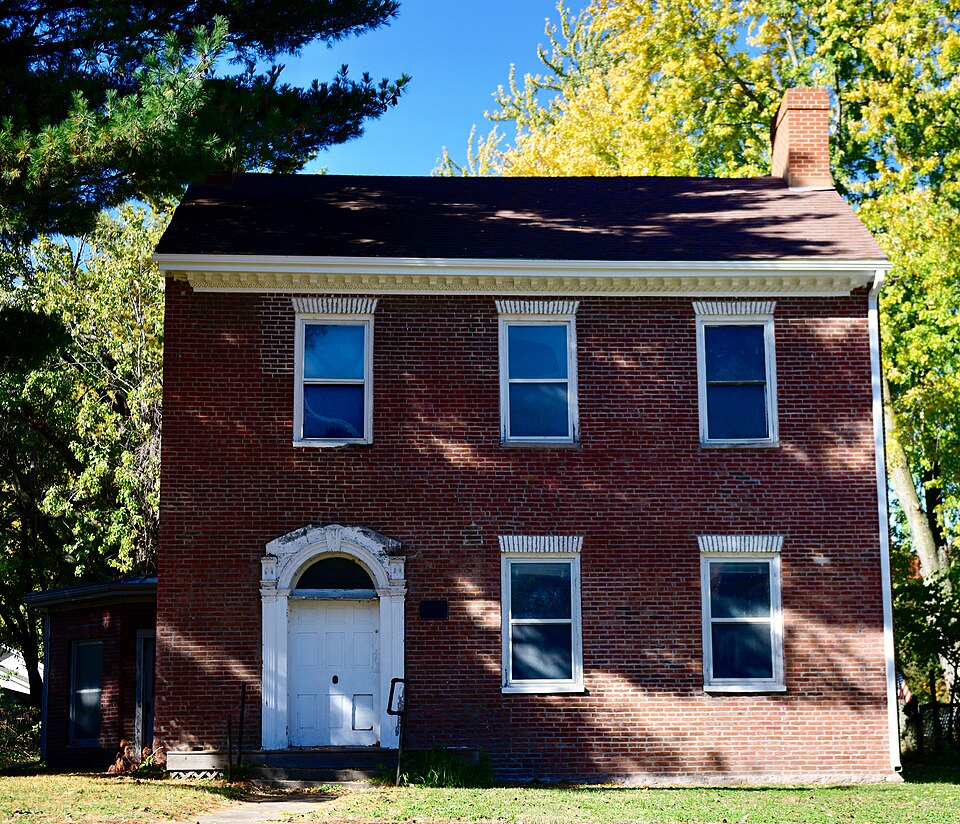 Photograph of Harris-Chilton-Ruble House