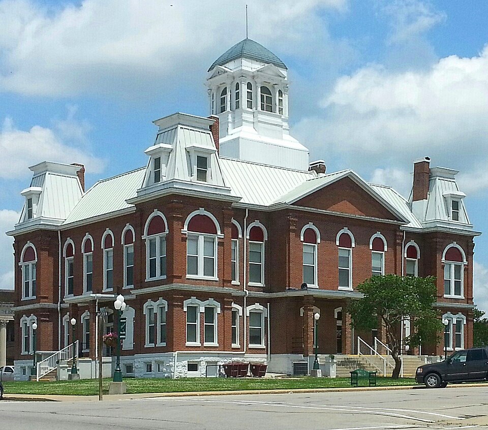 Photograph of Morgan County Courthouse