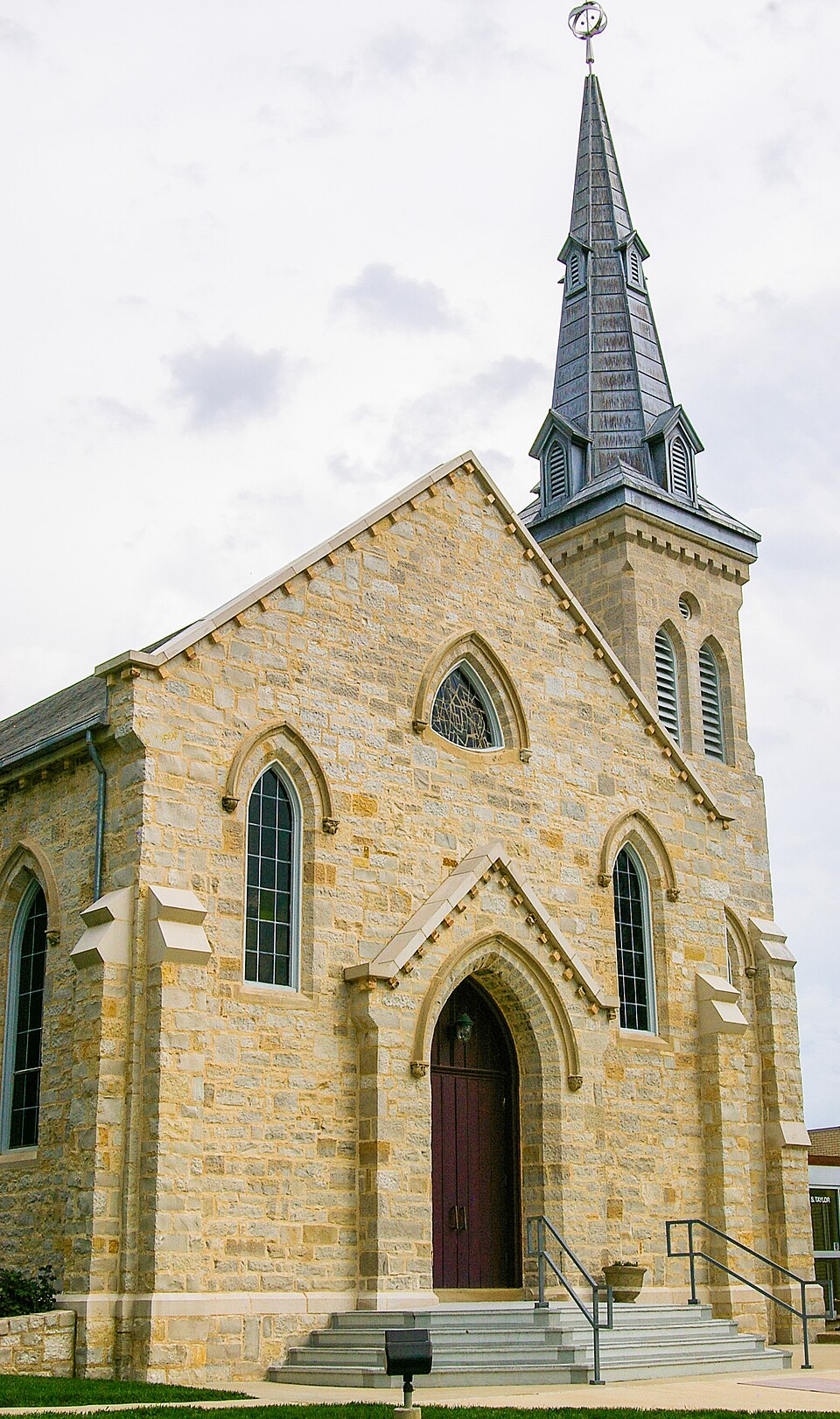 Photograph of Eliot Unitarian Chapel