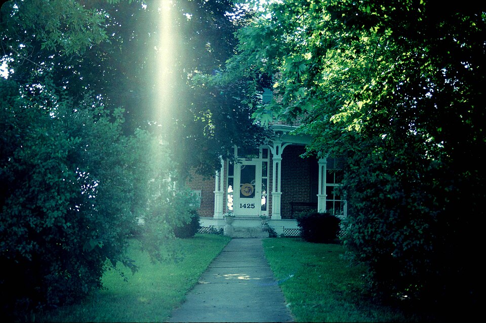 Photograph of Walker-Woodward-Schaffer House