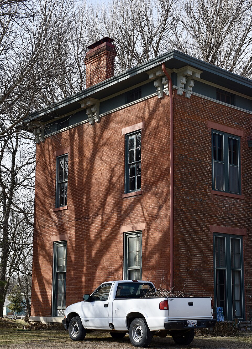 Photograph of Dryden-Louthan House