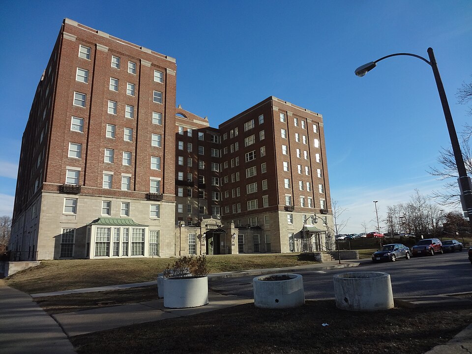 Photograph of Winston Churchill Apartments