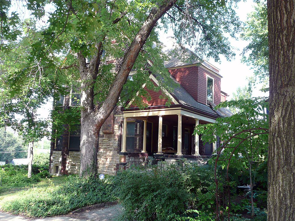 Photograph of Frank M. Howe Residence