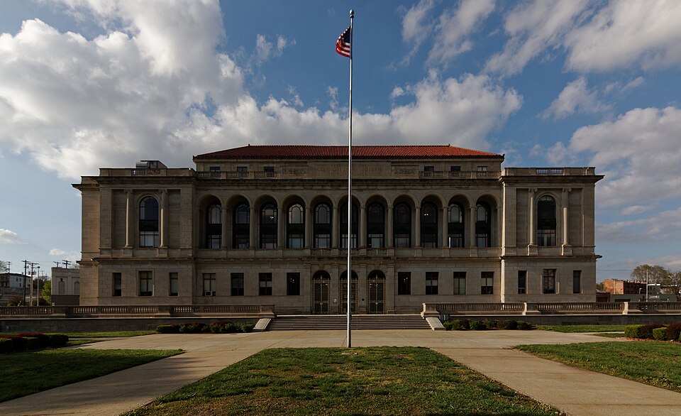 Photograph of St. Joseph City Hall