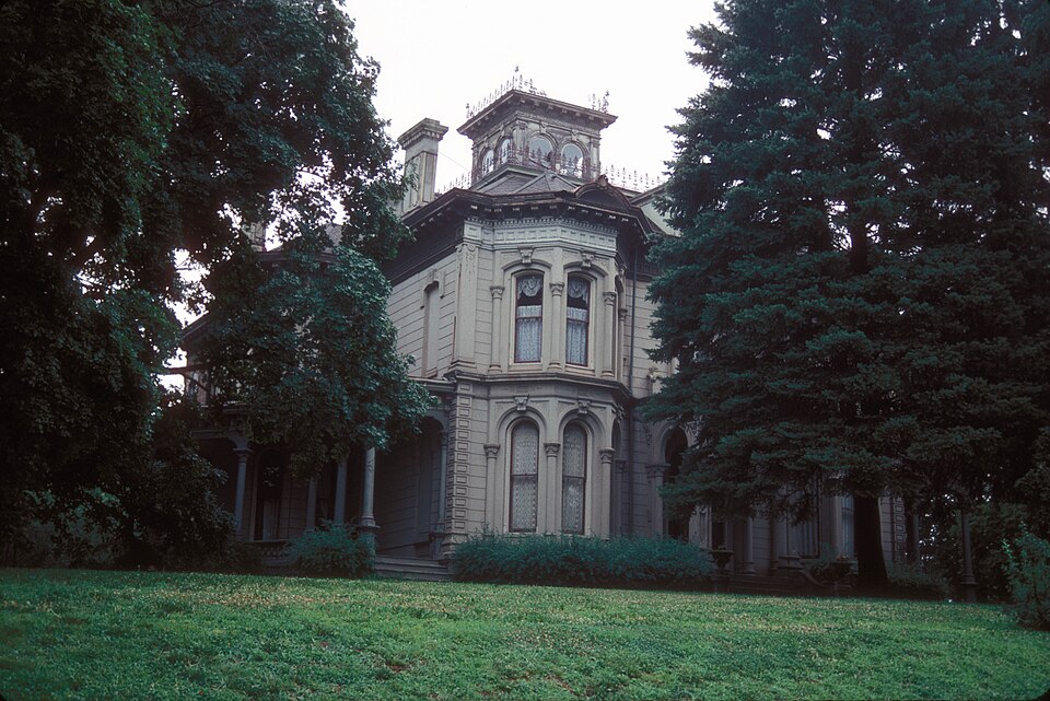 Photograph of Robidoux Hill Historic District