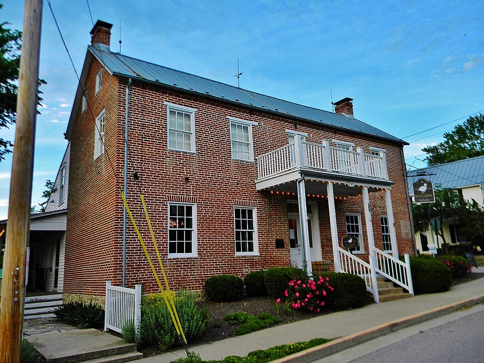 Photograph of Staudinger-Grumke House-Store