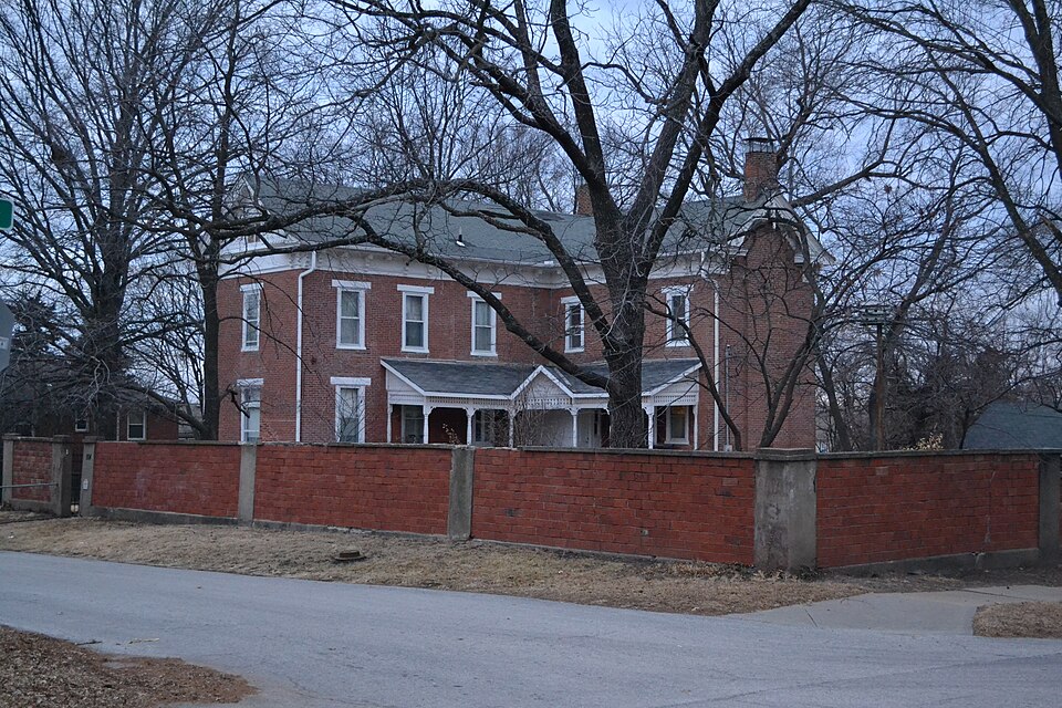 Photograph of Lewis Jones House