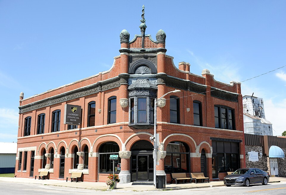 Photograph of Farmers Bank Building