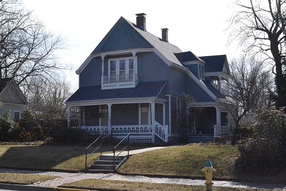 Photograph of Herbert A. and Bettie E. Cress House