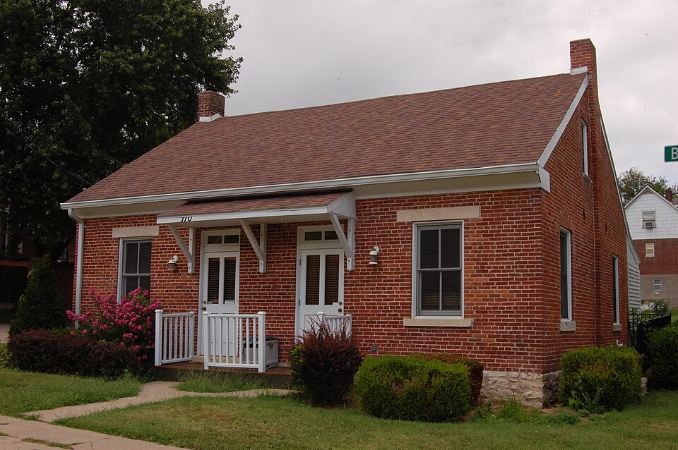 Photograph of Herman Haar House