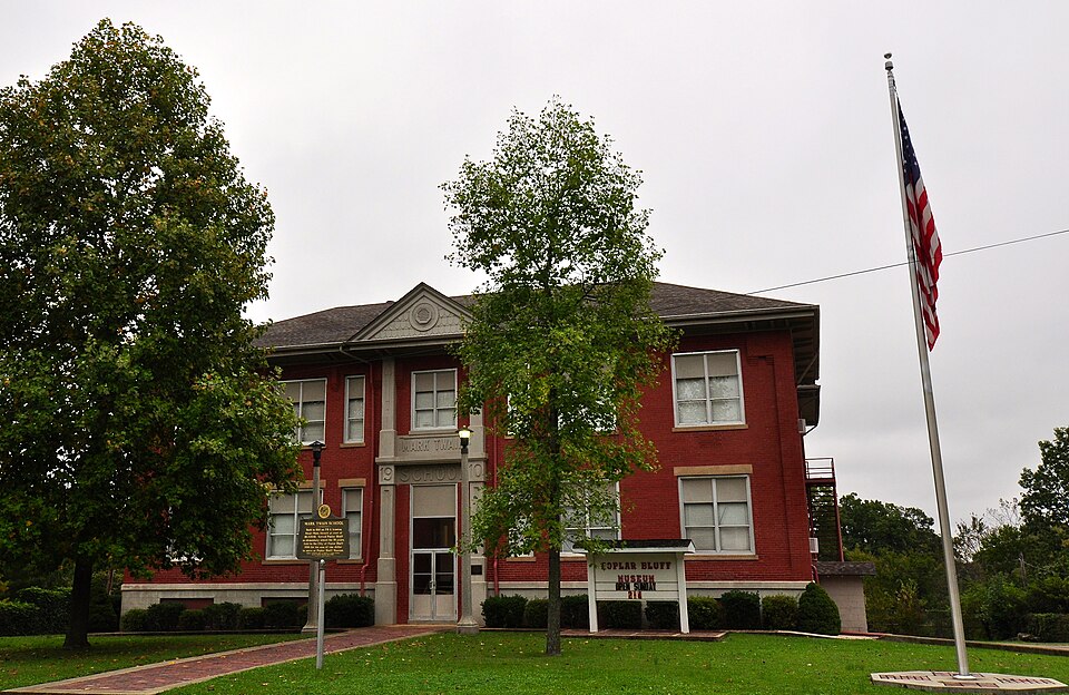 Photograph of Mark Twain School