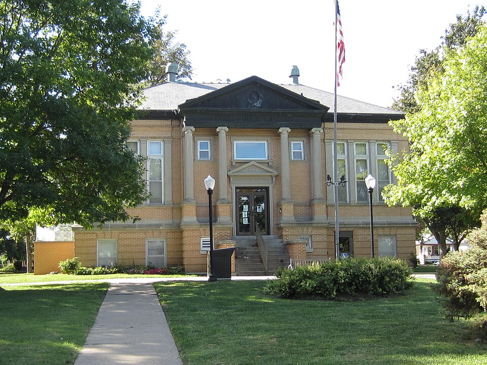 Photograph of St. Joseph Public Library-Carnegie Branch