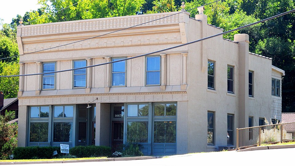 Photograph of Farmers State Bank of Chesterfield