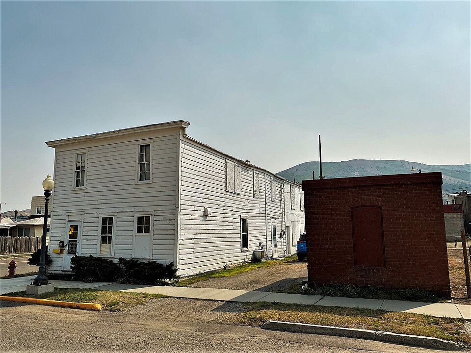 Photograph of The New Brunswick House