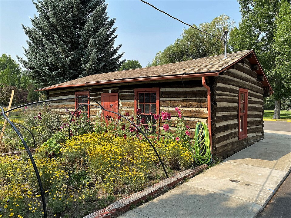 Photograph of Glover Cabin