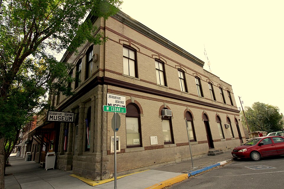 Photograph of Three Valleys State Bank