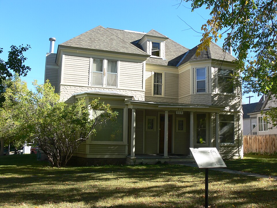 Photograph of Robert and Elizabeth Fisk House