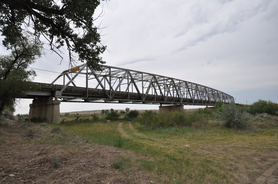 Photograph of Powder River Bridge