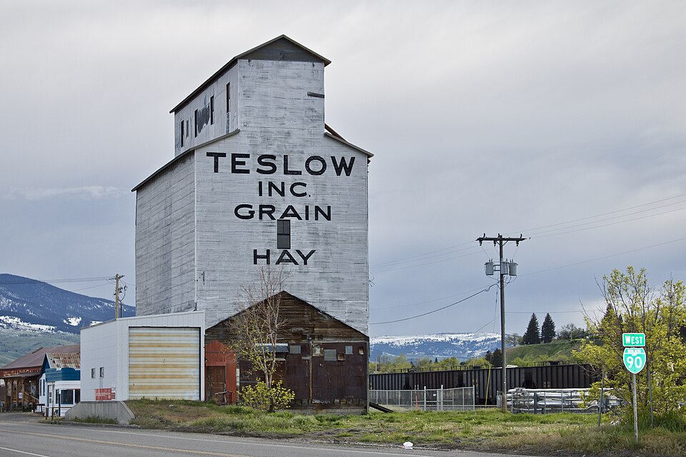 Photograph of Teslow Grain Elevator