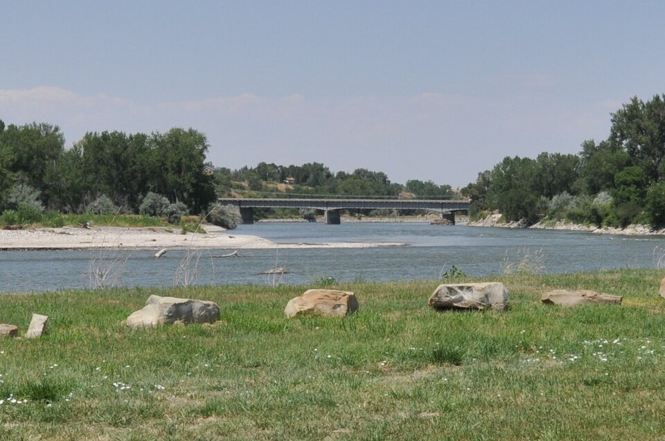 Photograph of Huntley Bridge