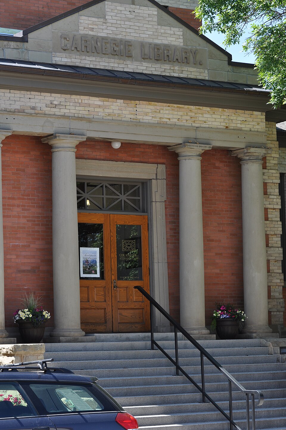 Photograph of Bozeman Carnegie Library