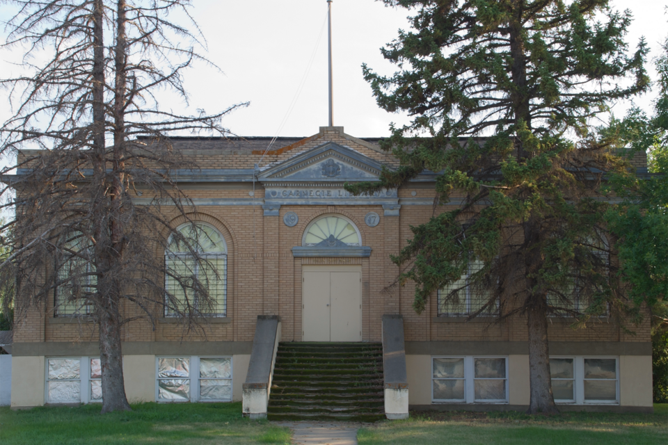 Photograph of Phillips County Carnegie Library