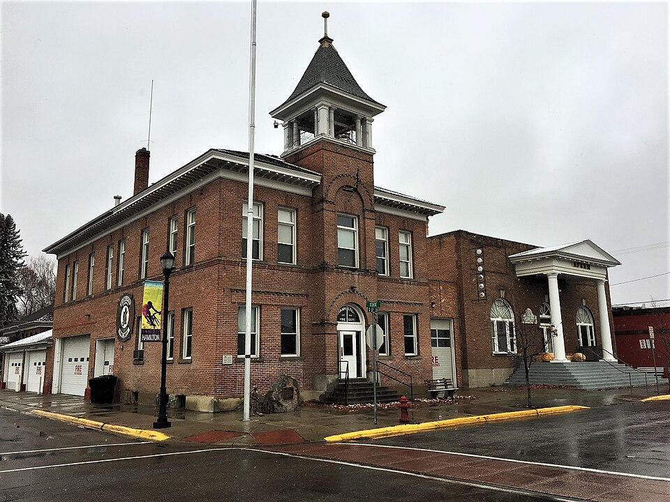 Photograph of Hamilton Town Hall